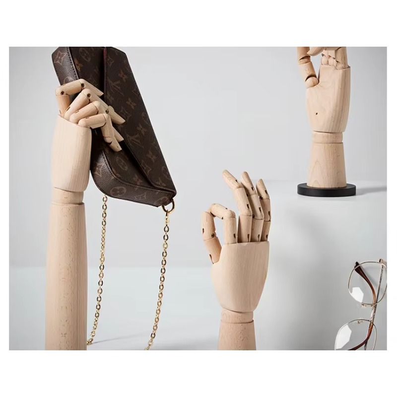 Handschaufensterpuppenständer  – Body Jewelry Stores Bewertung und Preis